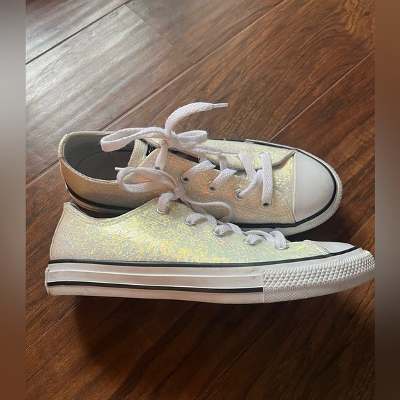 Converse Ivory White Iridescent Glitter Low Top Sneakers-Size 3 - Picture 7 of 9